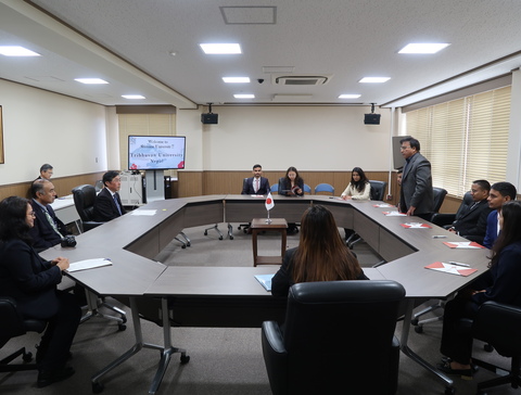 1.表敬訪問の様子
