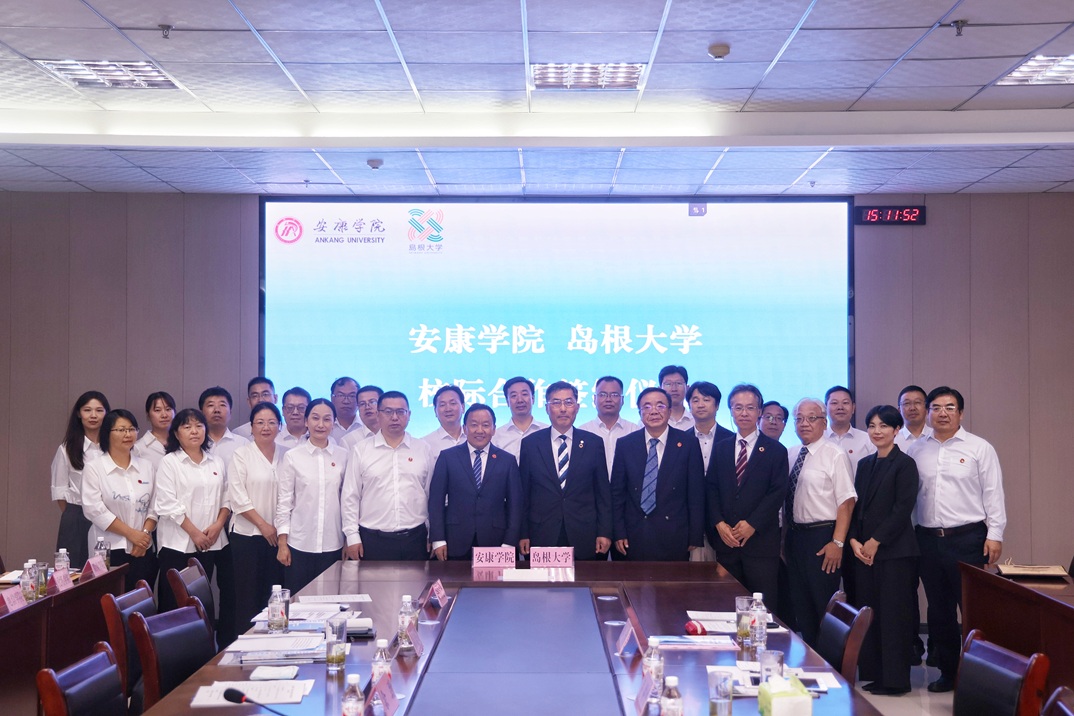 調印式の様子３